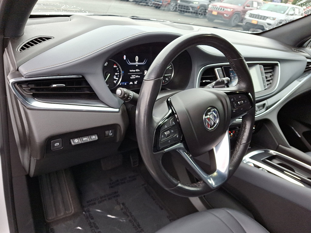 Used 2024 Buick Enclave Premium image 25