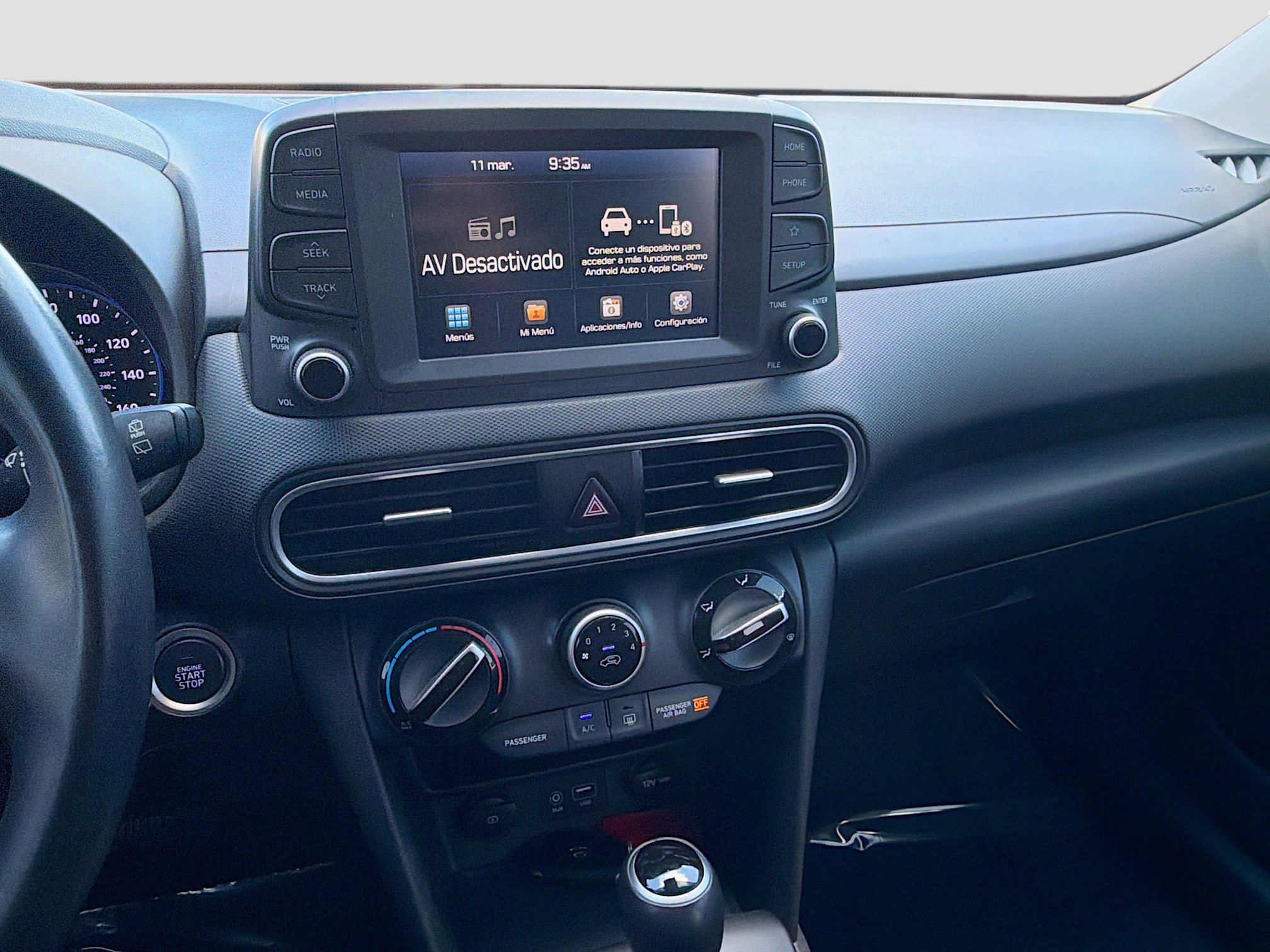 Used 2019 Hyundai Kona SEL image 24