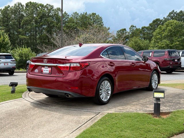Used 2015 Lexus ES 350 w/ Luxury Package FWD image 7