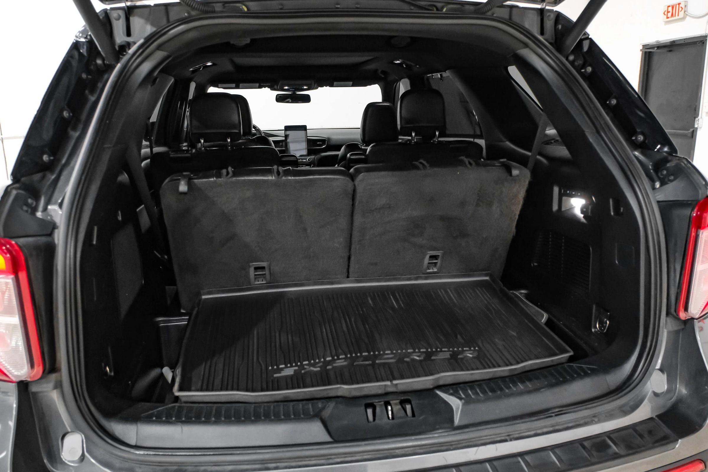 Used 2020 Ford Explorer ST w/ ST Street Pack image 52