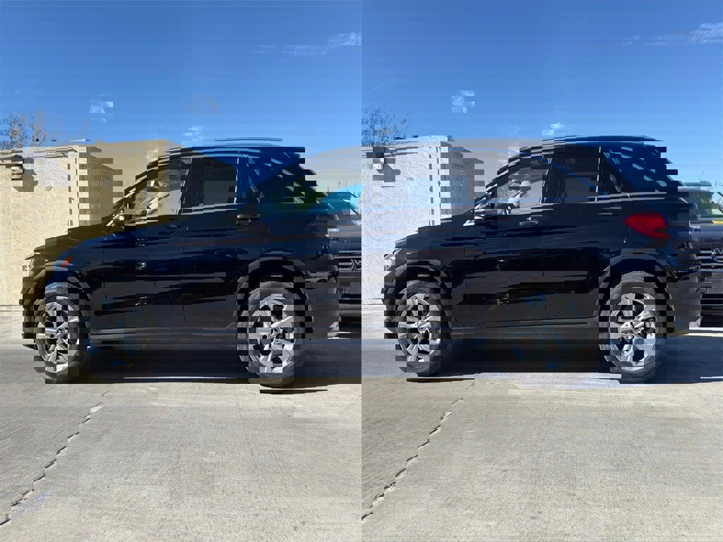 Used 2017 Mercedes-Benz GLC 300 image 6