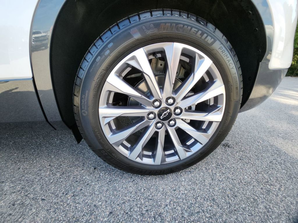 Certified 2025 Chevrolet Blazer Premier w/ Driver Confidence II Package image 38