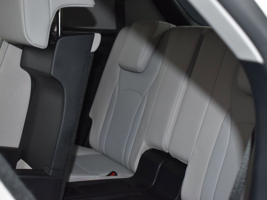 Certified 2022 Lexus RX 350L FWD w/ Premium Package image 15