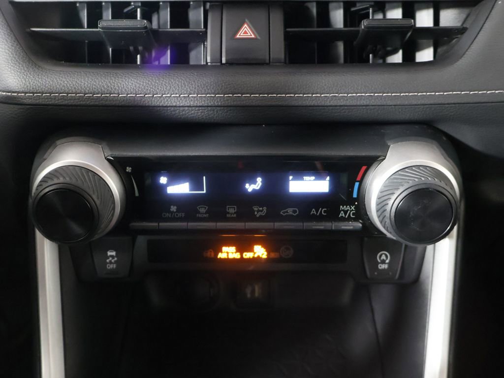 Used 2024 Toyota RAV4 LE image 39