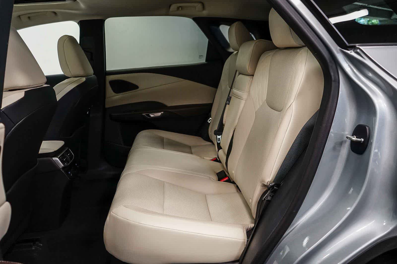 Used 2024 Lexus RX 350 FWD w/ Technology Package image 19