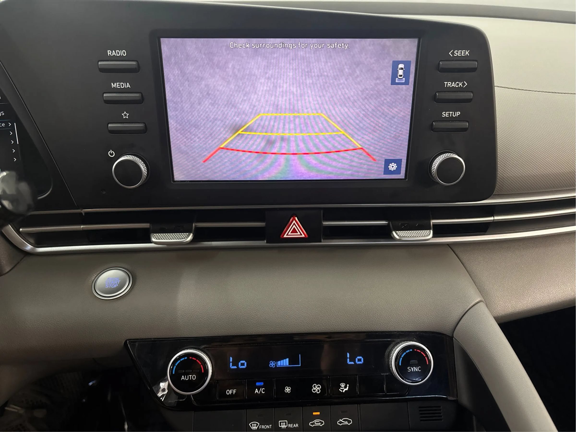 Used 2023 Hyundai Elantra SEL w/ Cargo Package FWD image 33