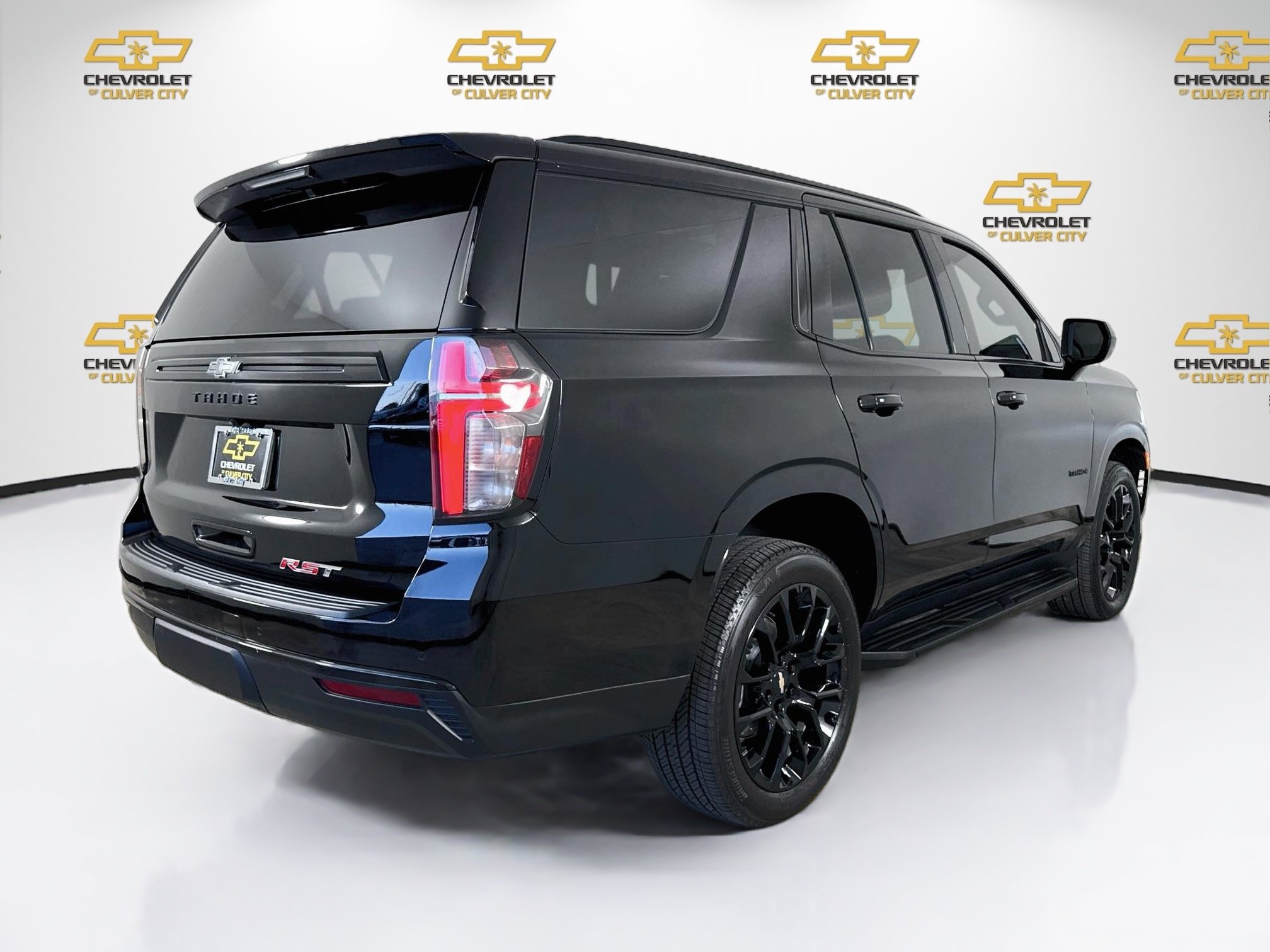 Used 2023 Chevrolet Tahoe RST RWD image 8