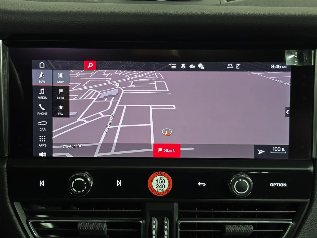 Certified 2025 Porsche Macan image 18