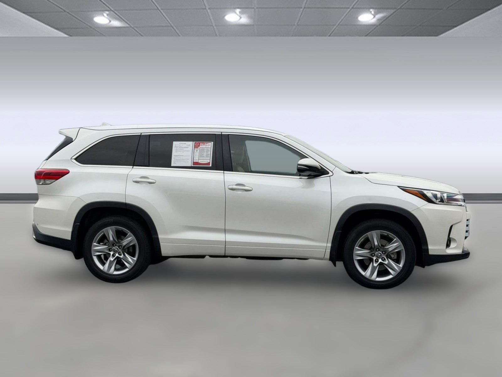 Used 2018 Toyota Highlander Limited AWD/4WD image 8