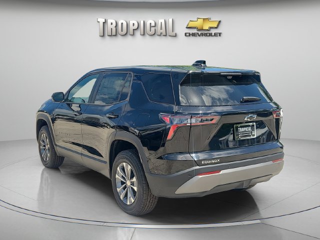 New 2026 Chevrolet Equinox LT w/ Safety and Technology Package FWD image 2
