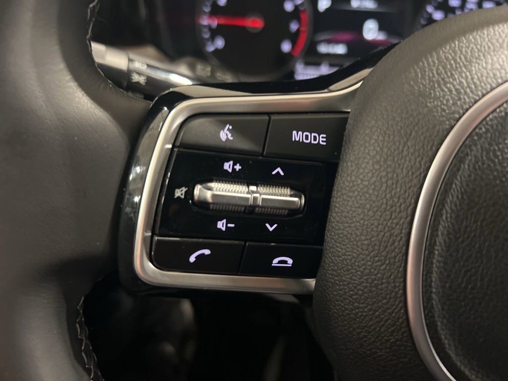 Certified 2023 Kia Sorento S image 61