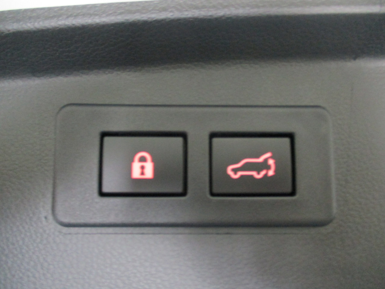 Used 2025 Subaru Outback Premium image 14