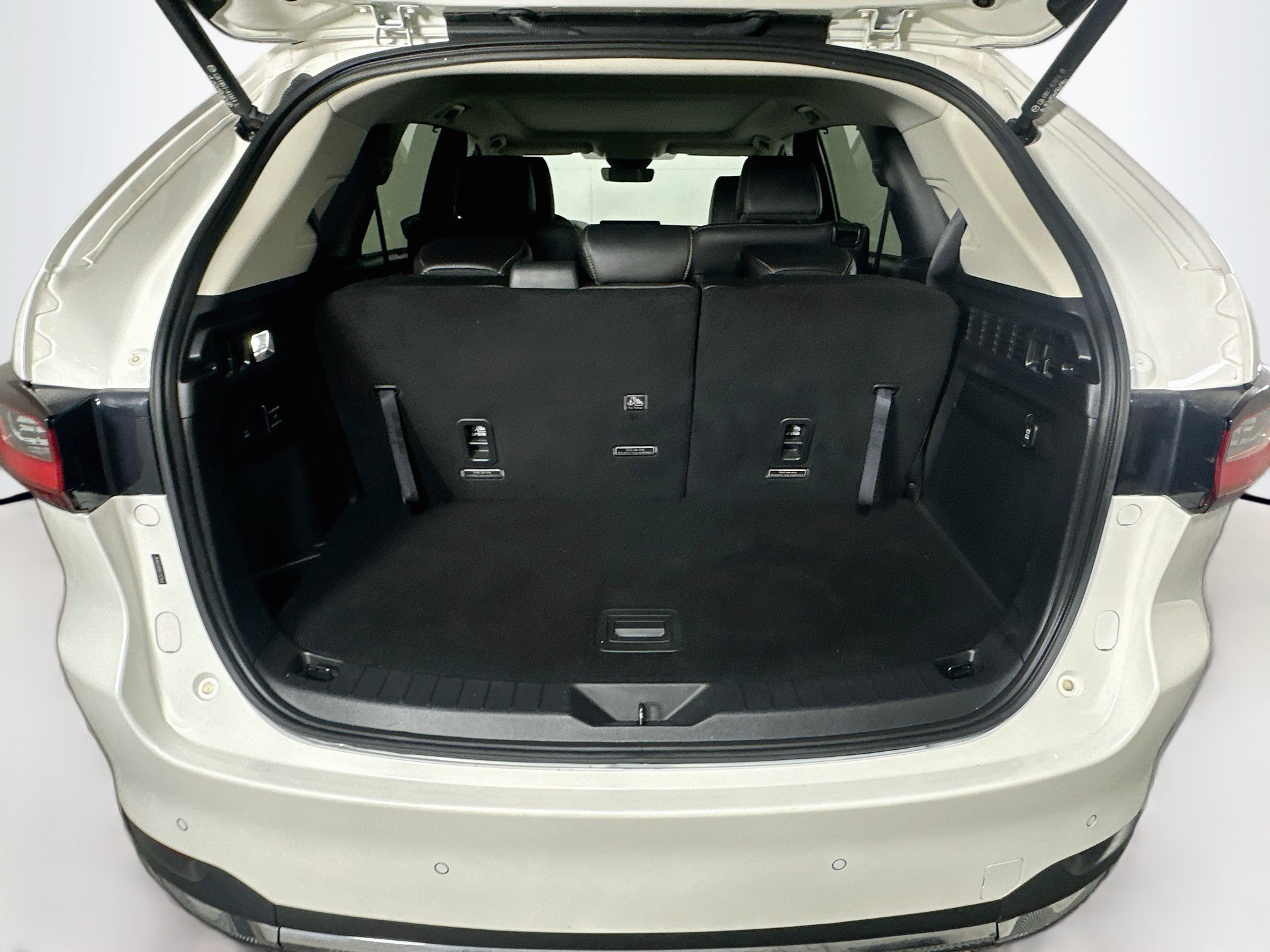 Used 2024 MAZDA CX-90 Plug-In Hybrid w/ Premium Pkg AWD/4WD image 31