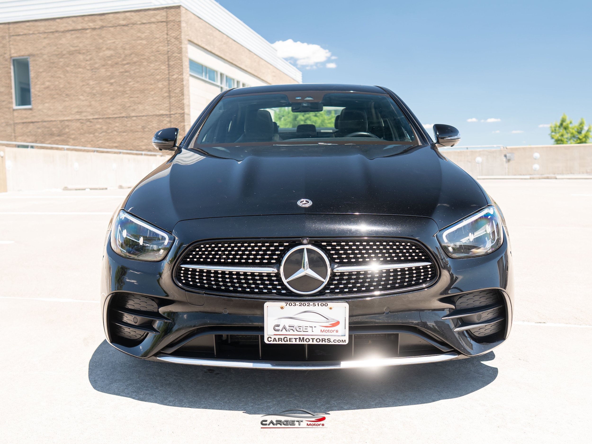 Used 2021 Mercedes-Benz E 350 4MATIC Sedan w/ Premium Package image 2