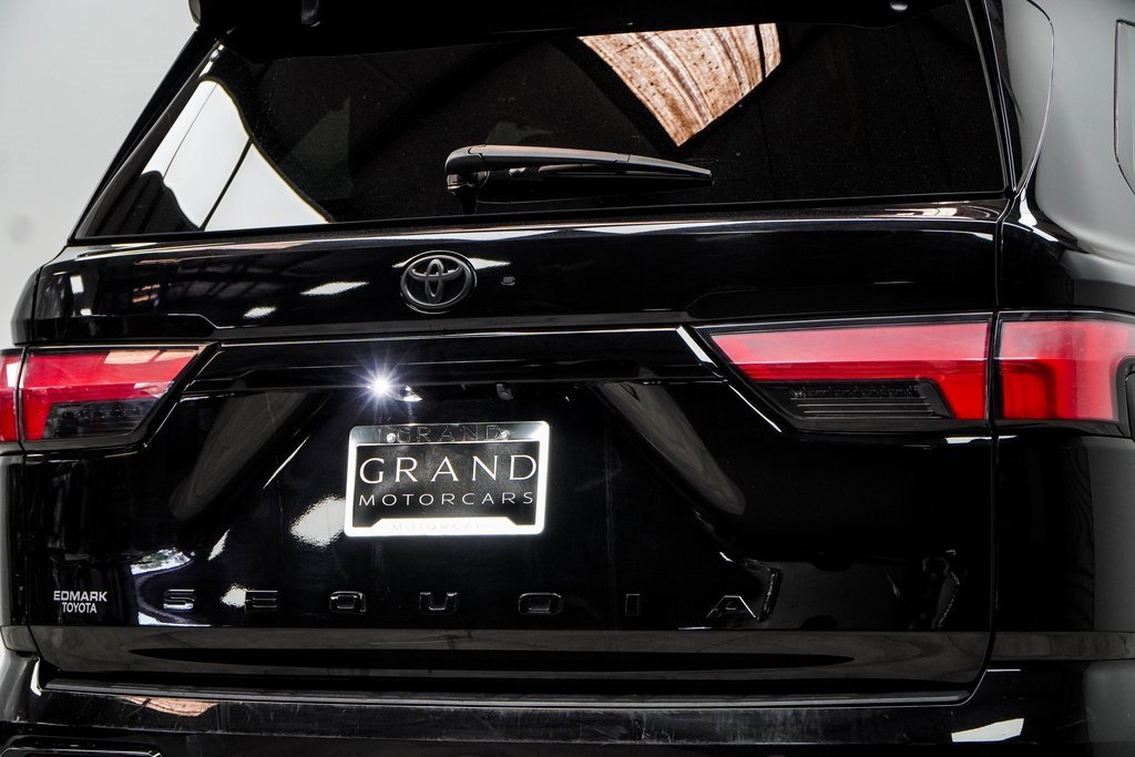 Used 2024 Toyota Sequoia Platinum image 13