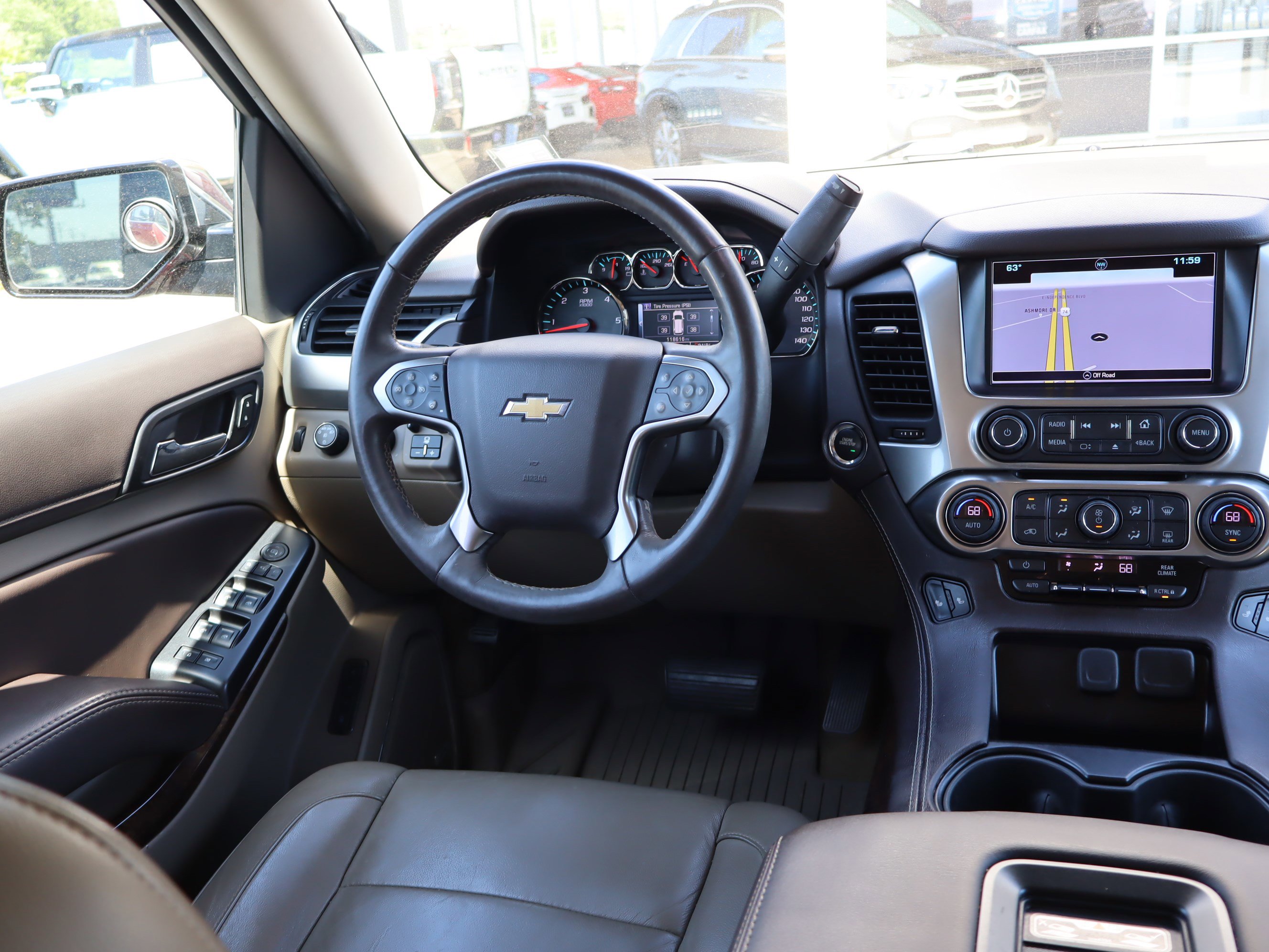 Used 2017 Chevrolet Suburban LT AWD/4WD image 15