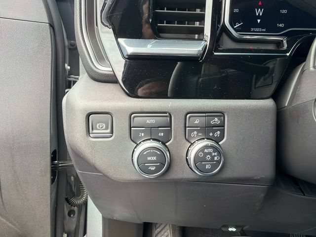 Used 2023 GMC Sierra 1500 SLT w/ SLT Premium Package AWD/4WD image 29