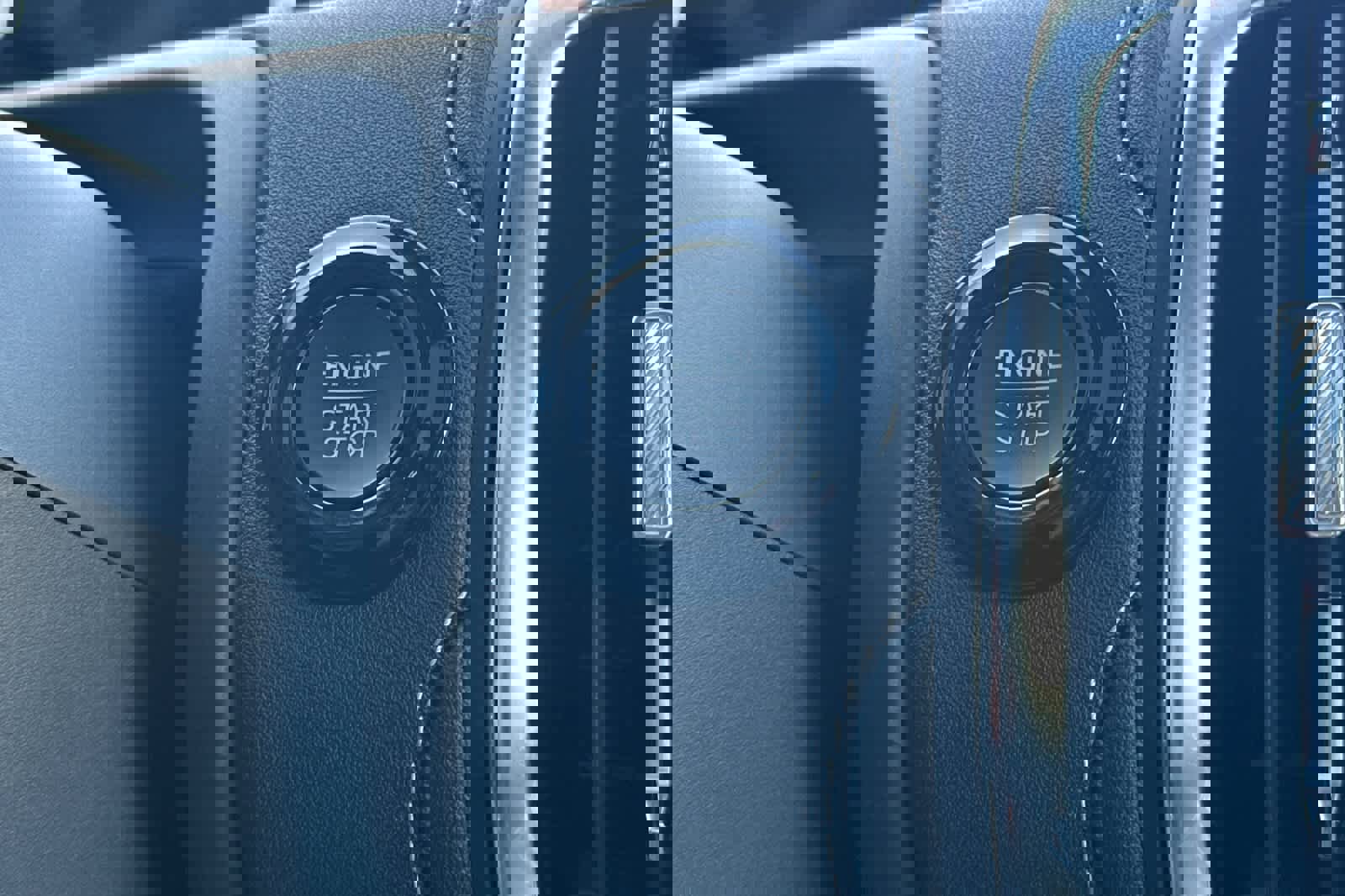 Certified 2025 Ford Expedition Platinum image 24