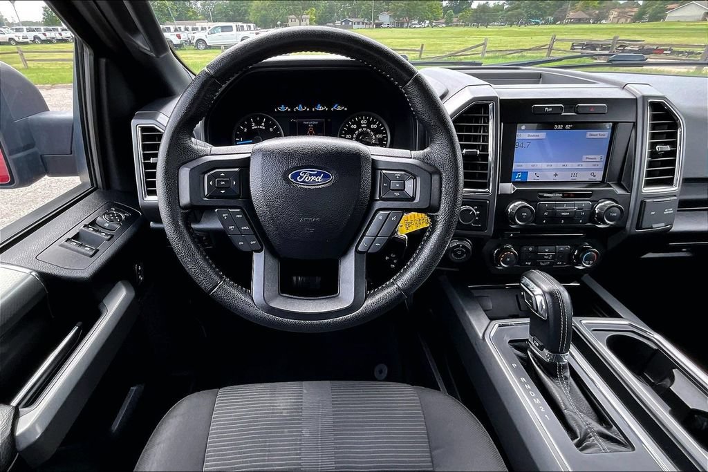 Used 2016 Ford F150 XLT w/ Equipment Group 302A Luxury AWD/4WD image 5