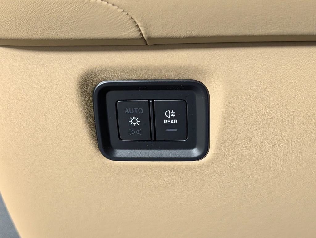 New 2026 Porsche Cayenne Coupe image 37