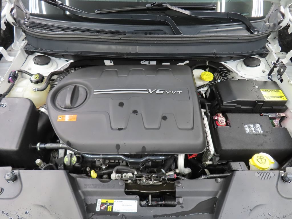 Used 2018 Jeep Cherokee Limited w/ High Altitude Package image 29