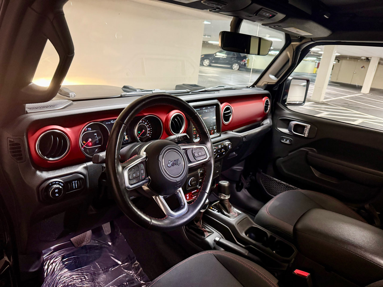 Used 2022 Jeep Gladiator Rubicon w/ Cold Weather Group image 16