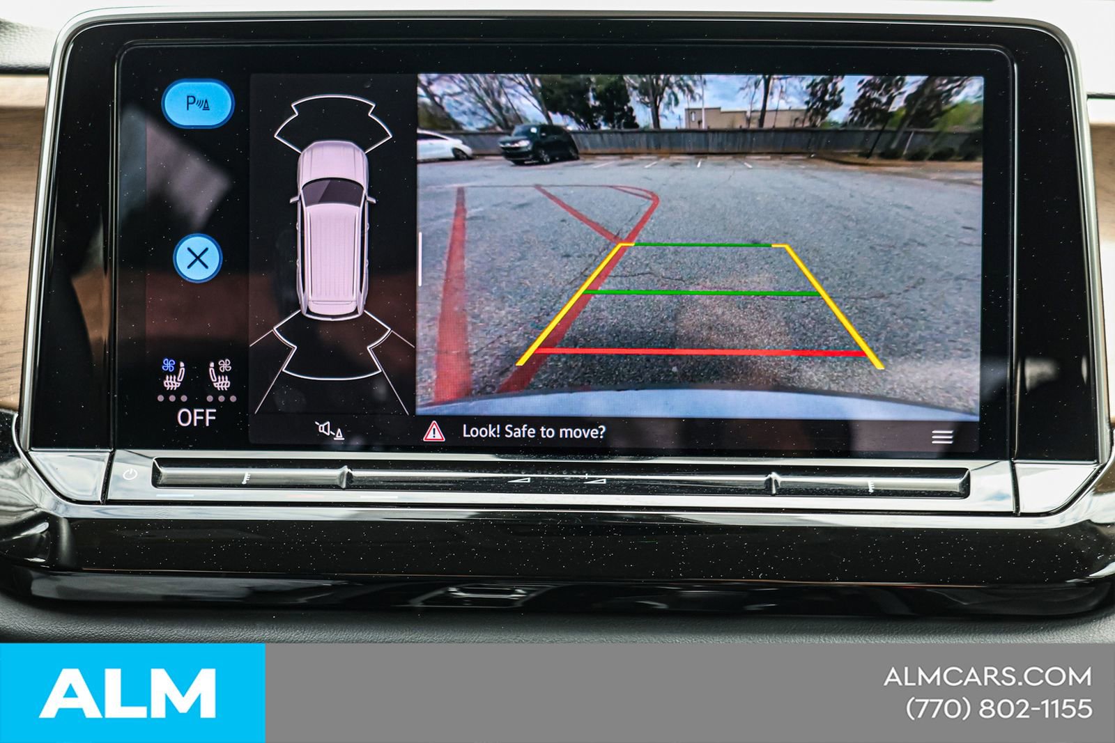 Used 2025 Volkswagen Atlas SE FWD image 30