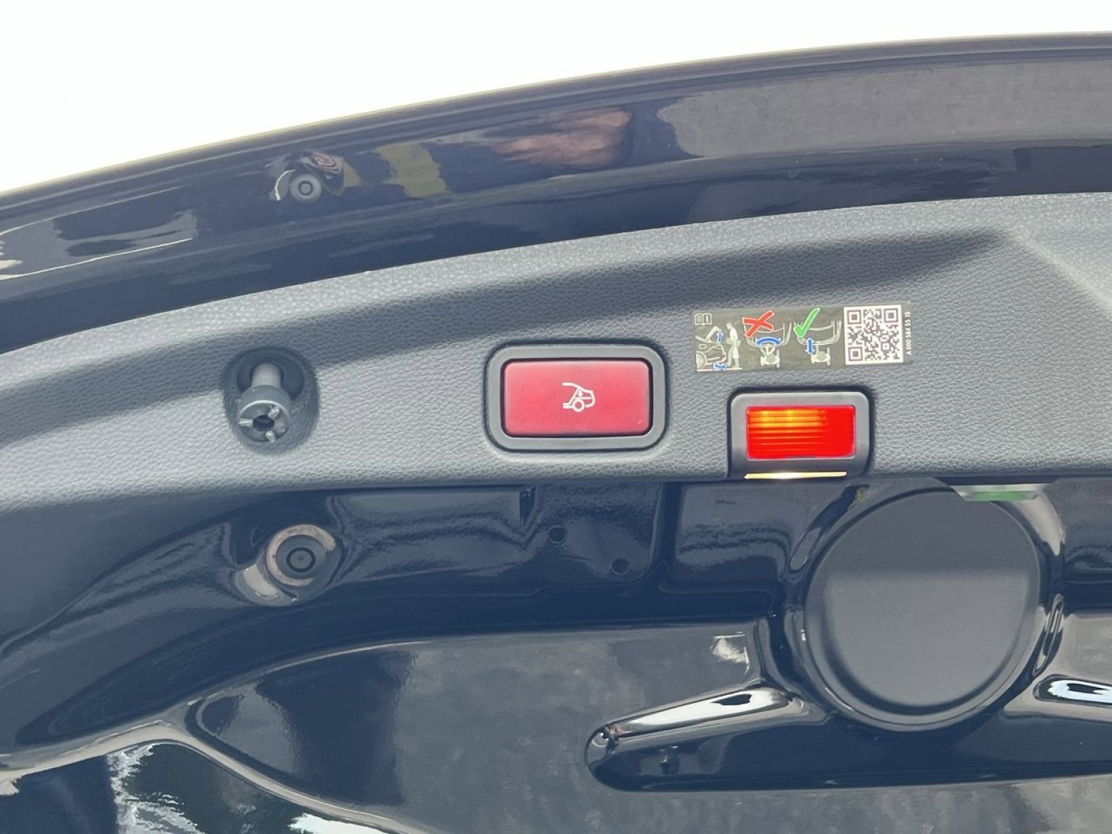 Used 2023 Mercedes-Benz E 450 4MATIC Cabriolet image 29