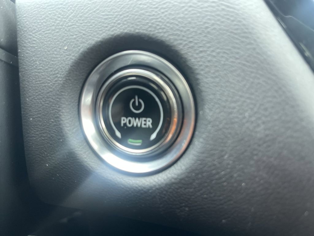 Certified 2024 Cadillac Lyriq Luxury image 24