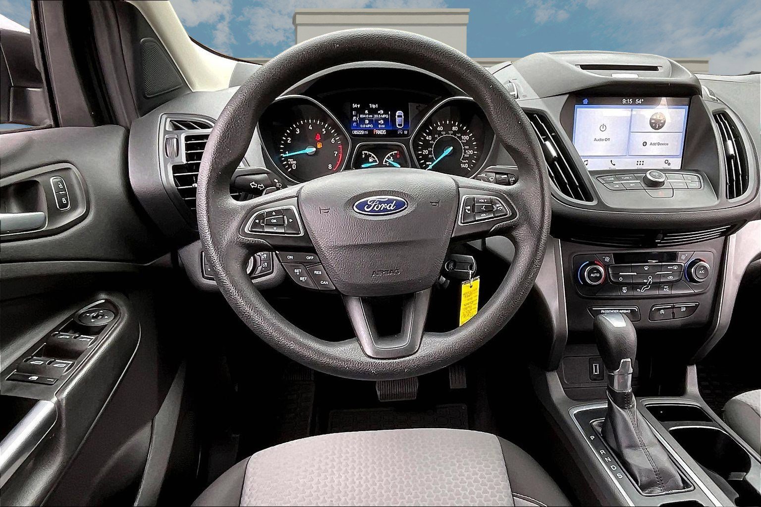 Used 2017 Ford Escape SE w/ Equipment Group 201A AWD/4WD image 5