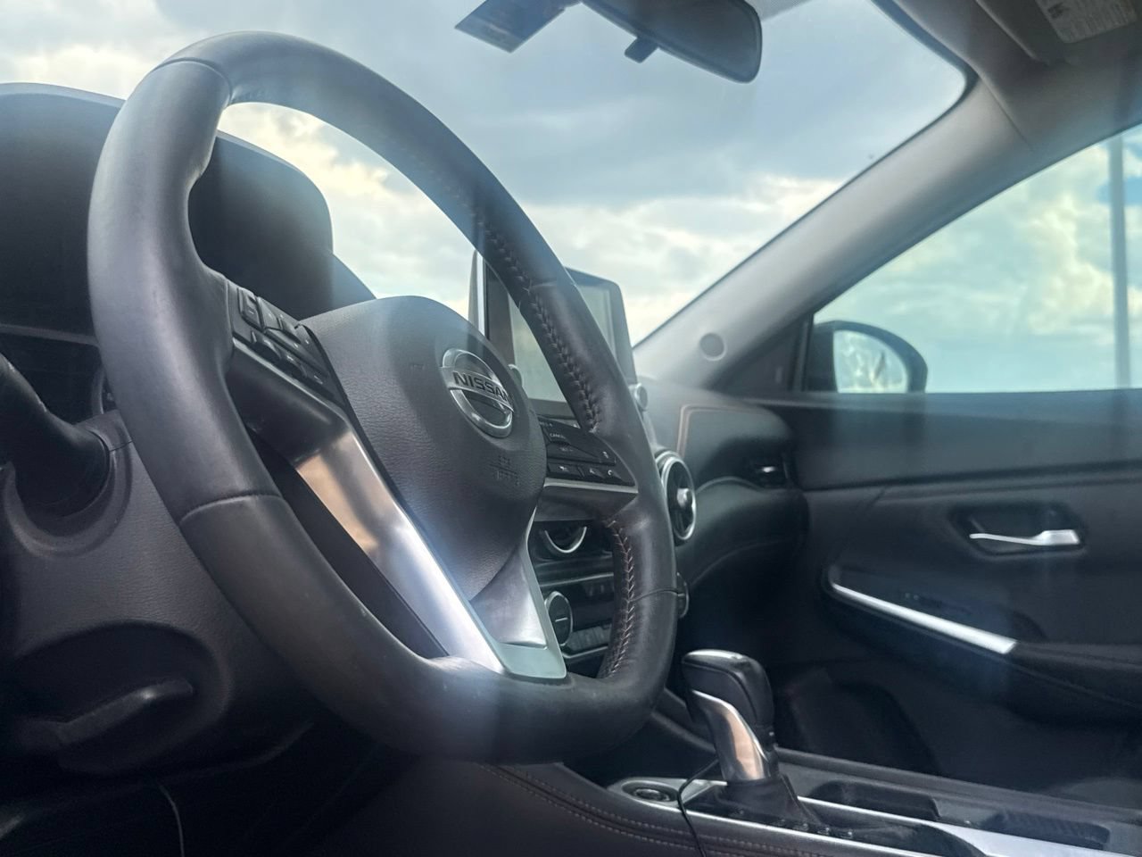 Certified 2023 Nissan Sentra SR w/ SR Premium Package FWD image 39