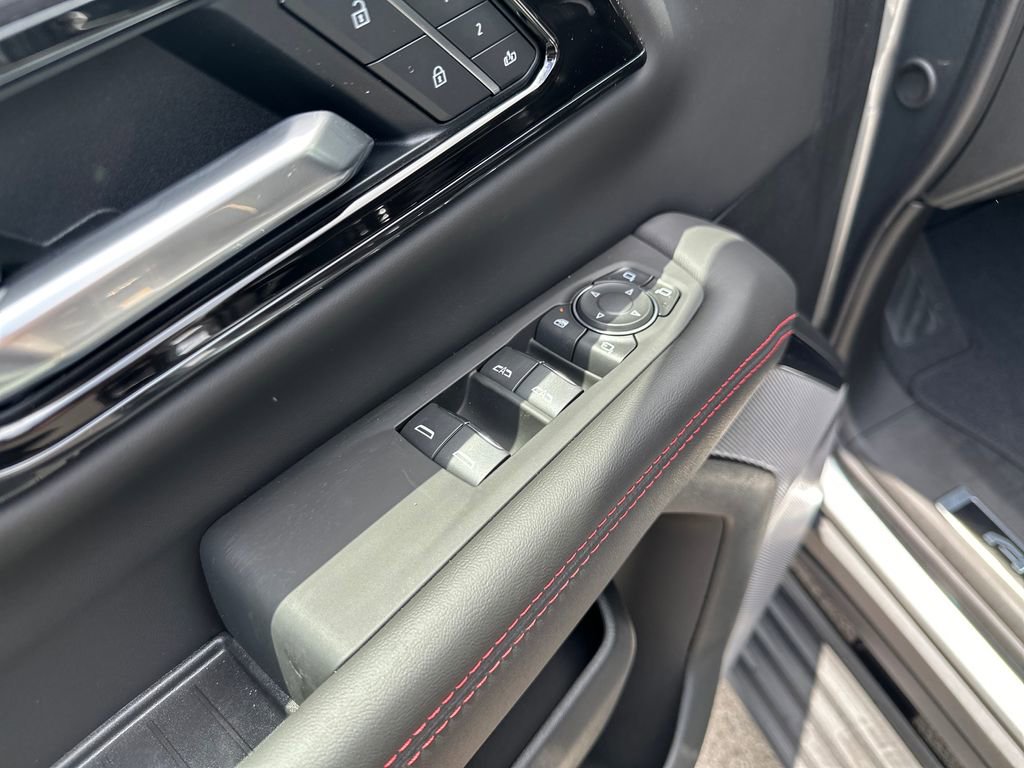 New 2026 GMC Yukon XL AT4 Ultimate AWD/4WD image 20