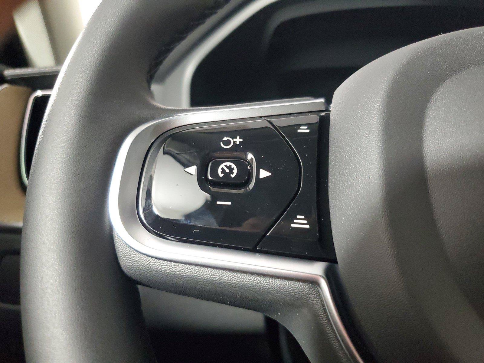 New 2027 Volvo XC60 B5 Ultra AWD/4WD image 25