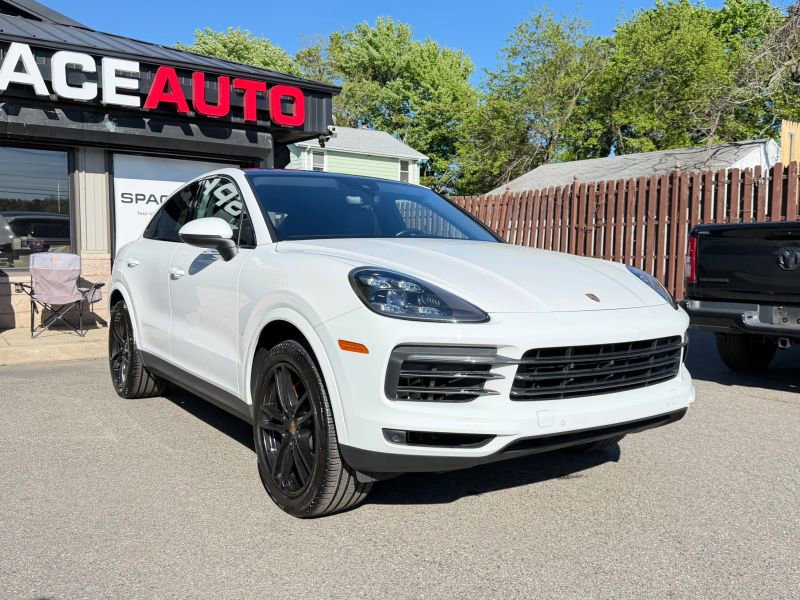 Used 2021 Porsche Cayenne Coupe AWD/4WD image 4