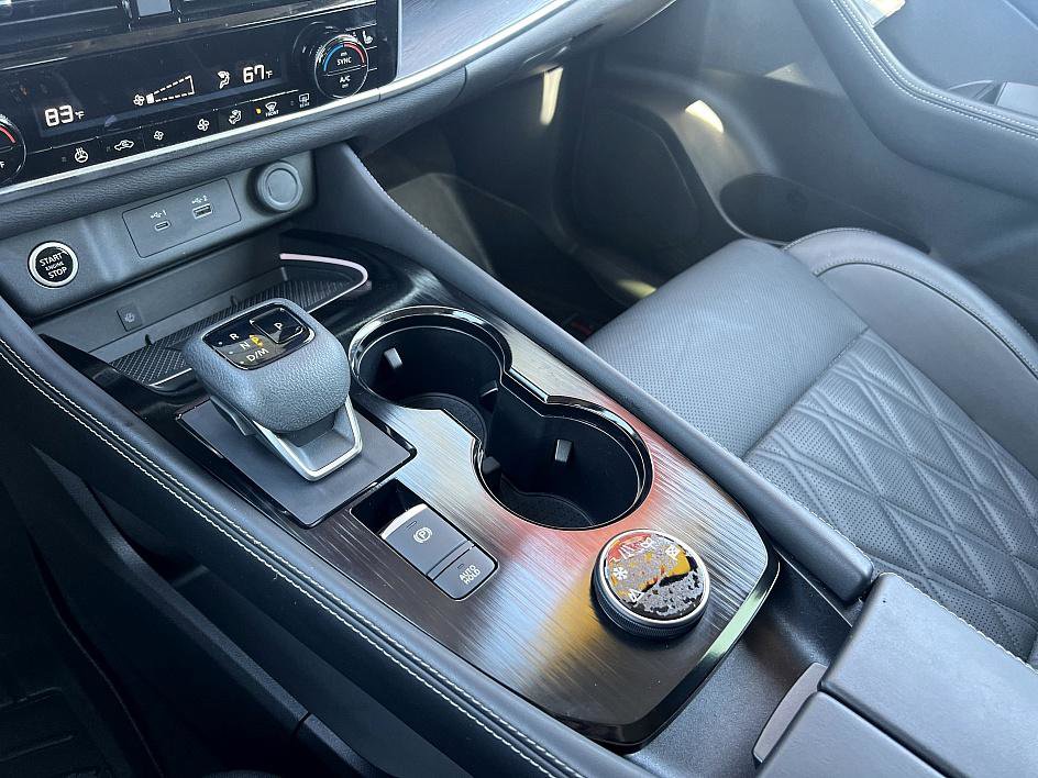 Certified 2023 Nissan Rogue Platinum image 28