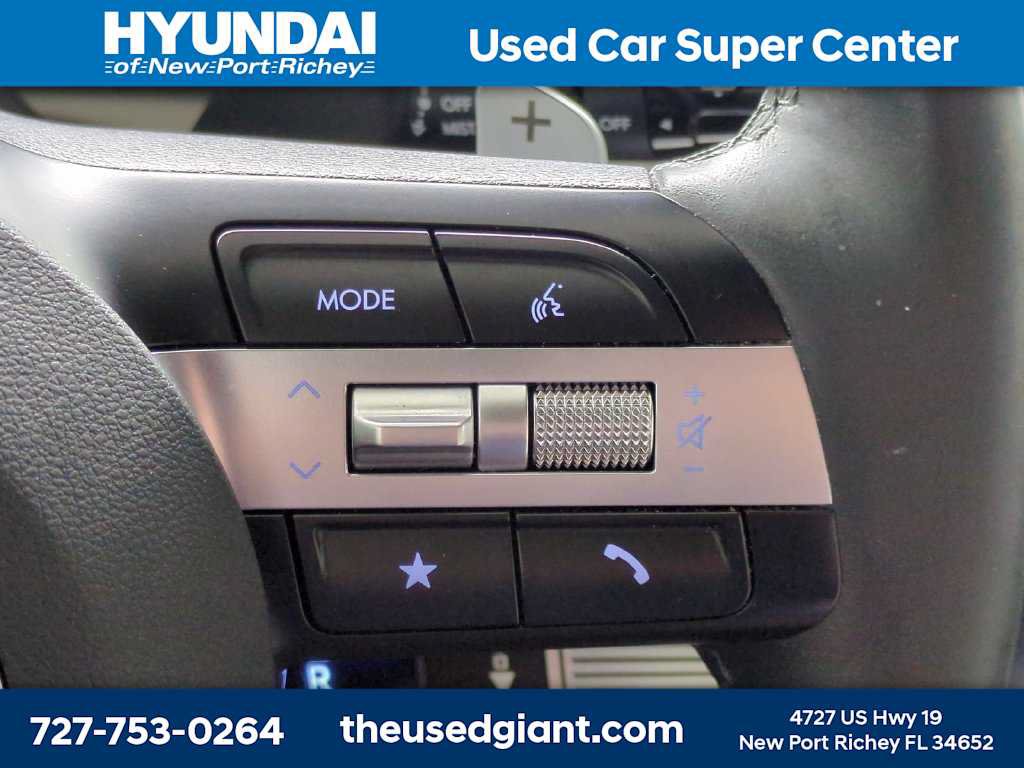 Used 2025 Hyundai Tucson Limited FWD image 31