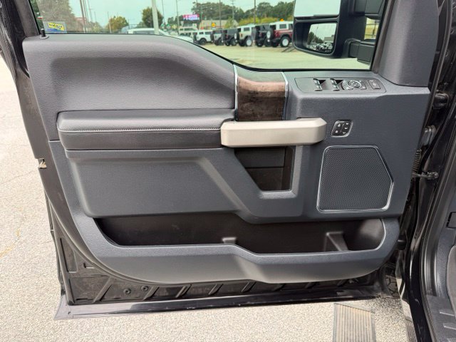 Used 2022 Ford F250 Lariat w/ Tremor Off-Road Package AWD/4WD image 12