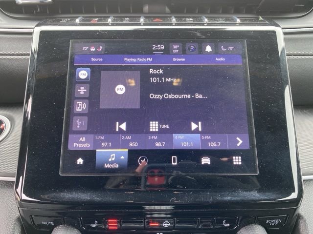 Used 2024 Jeep Grand Cherokee Altitude image 24