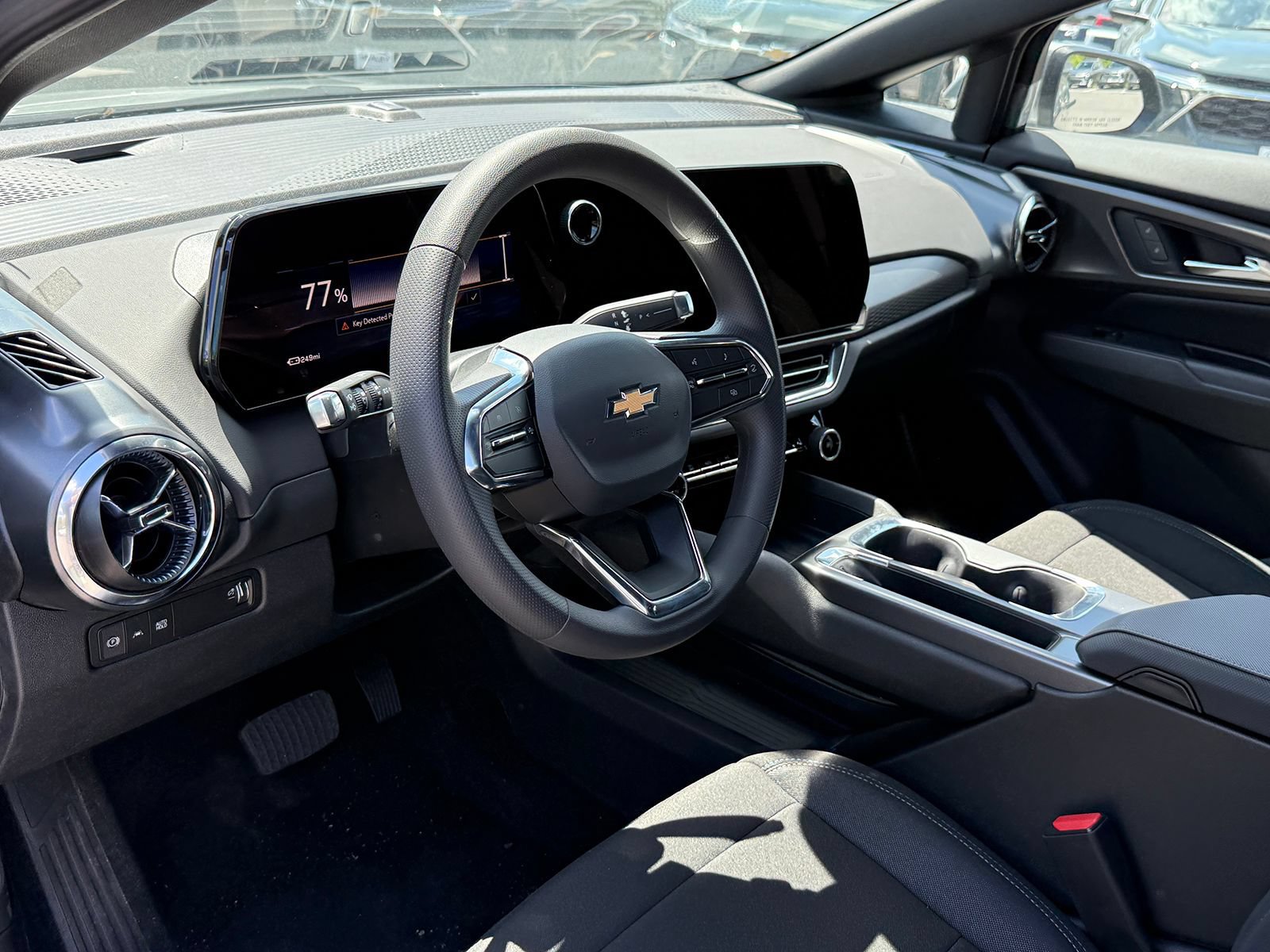 New 2026 Chevrolet Equinox EV LT FWD image 31