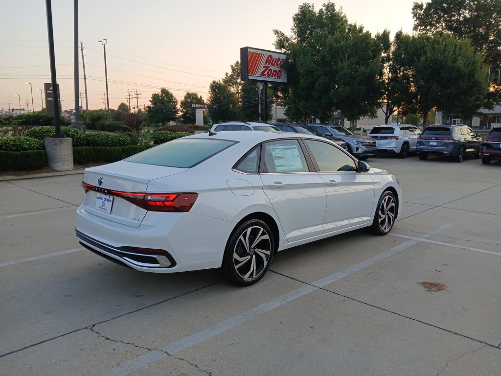 New 2027 Volkswagen Jetta SEL FWD image 7