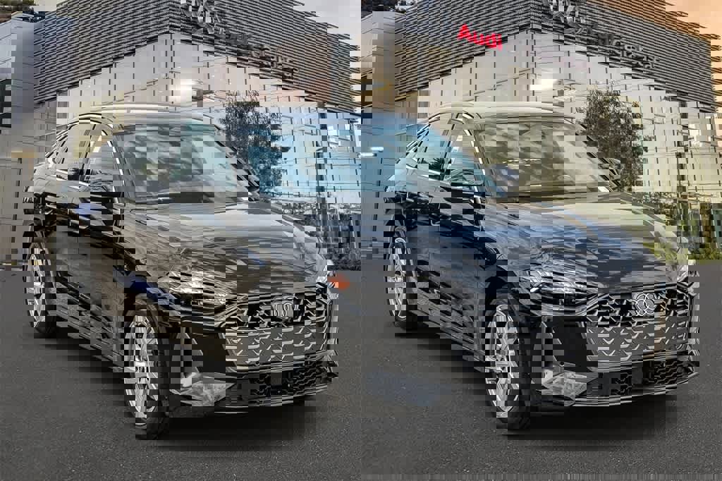 Used 2025 Audi A5 2.0T Premium Plus w/ Premium Plus image 3