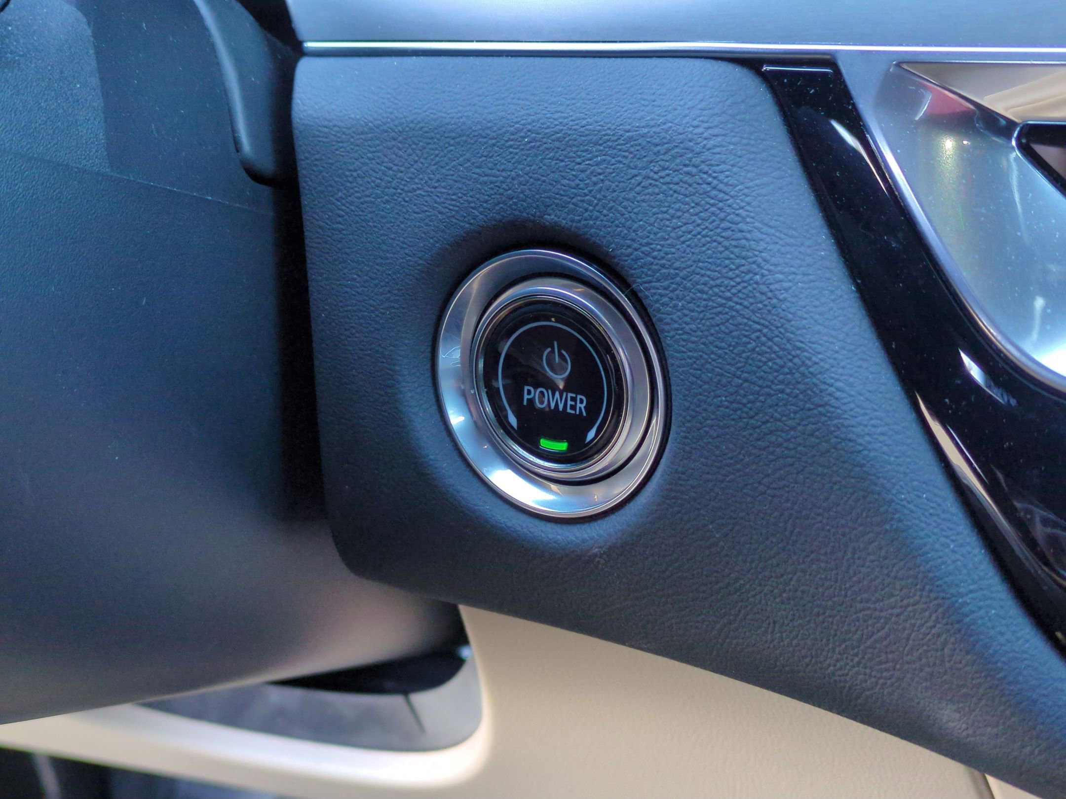 Certified 2024 Cadillac Lyriq Sport w/ Nappa Leather Package image 17