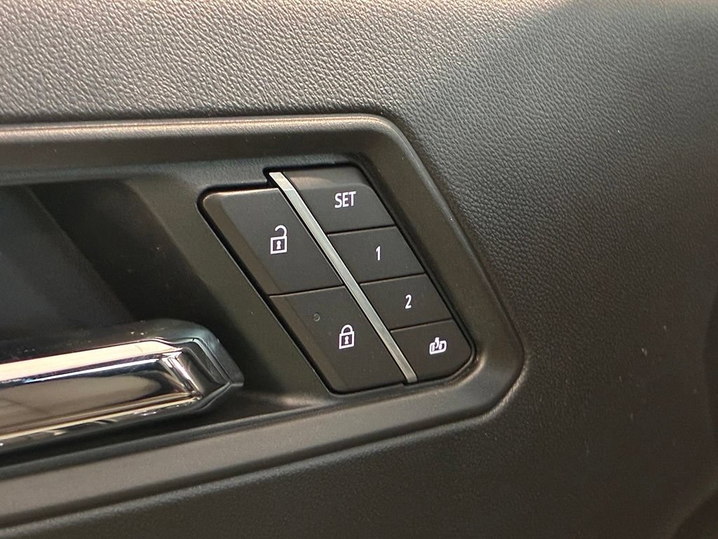 New 2026 Chevrolet Colorado ZR2 AWD/4WD image 11