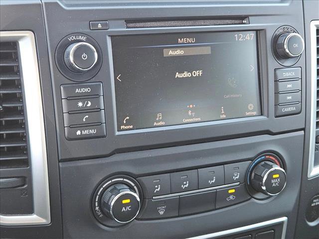 Used 2019 Nissan Titan S image 14