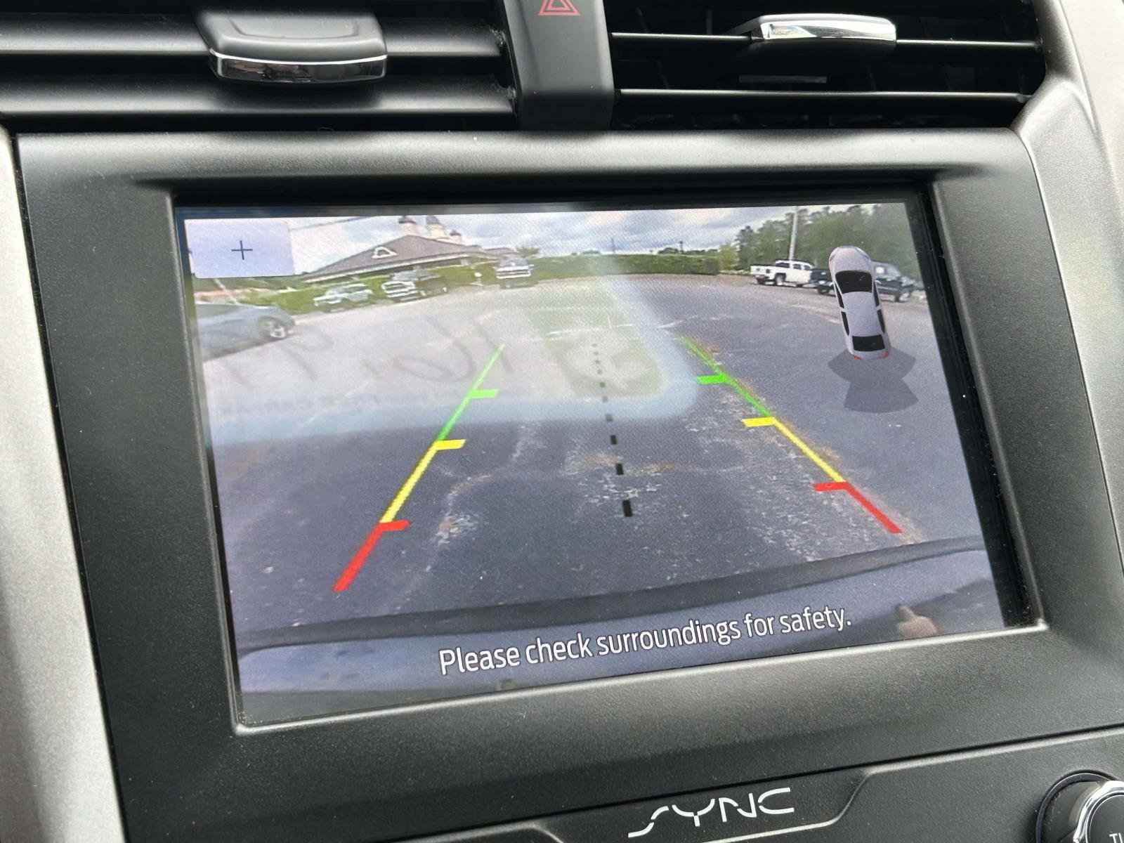 Used 2020 Ford Fusion SE FWD image 23