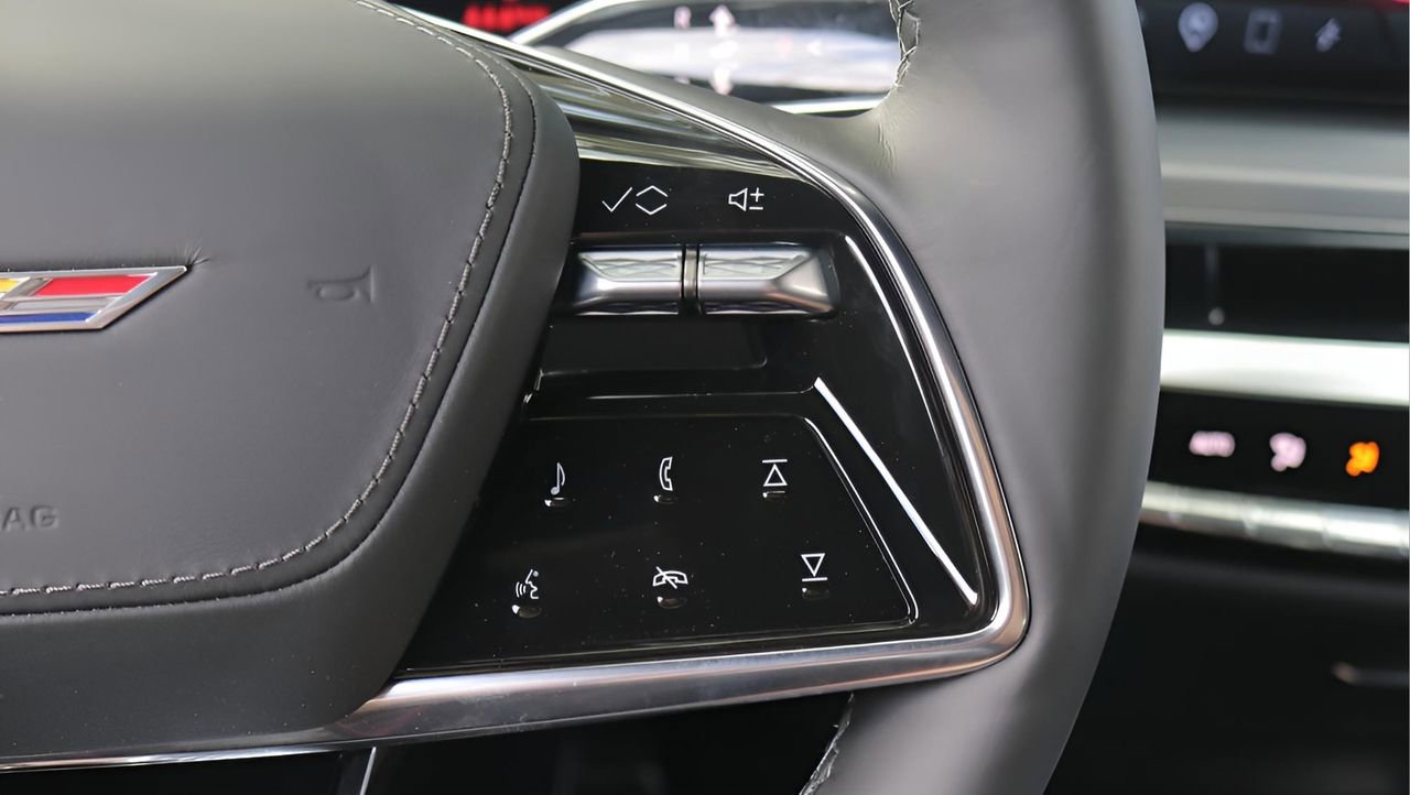 New 2026 Cadillac Lyriq V w/ Exterior Carbon Fiber Package image 21