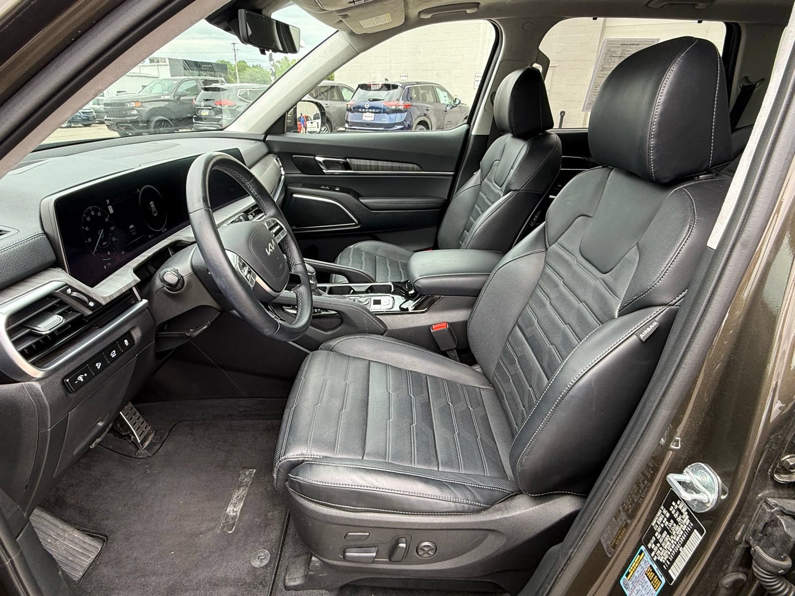 Used 2024 Kia Telluride SX Prestige AWD/4WD image 23