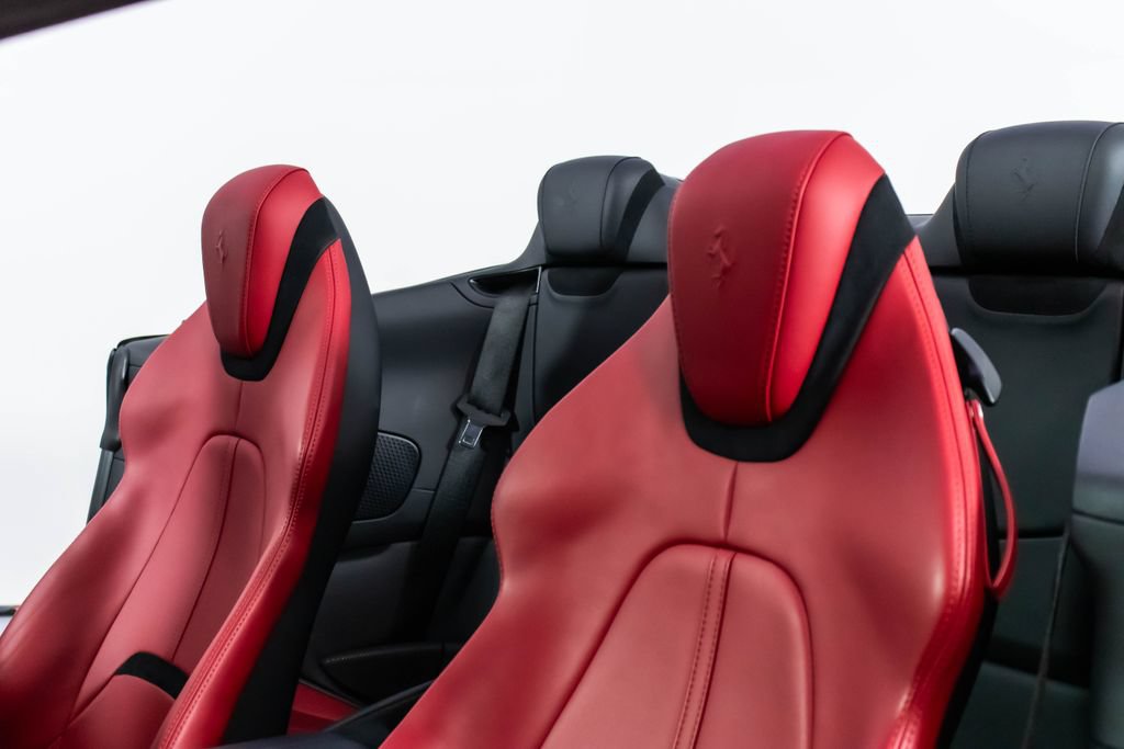 Certified 2024 Ferrari Roma Spider RWD image 45