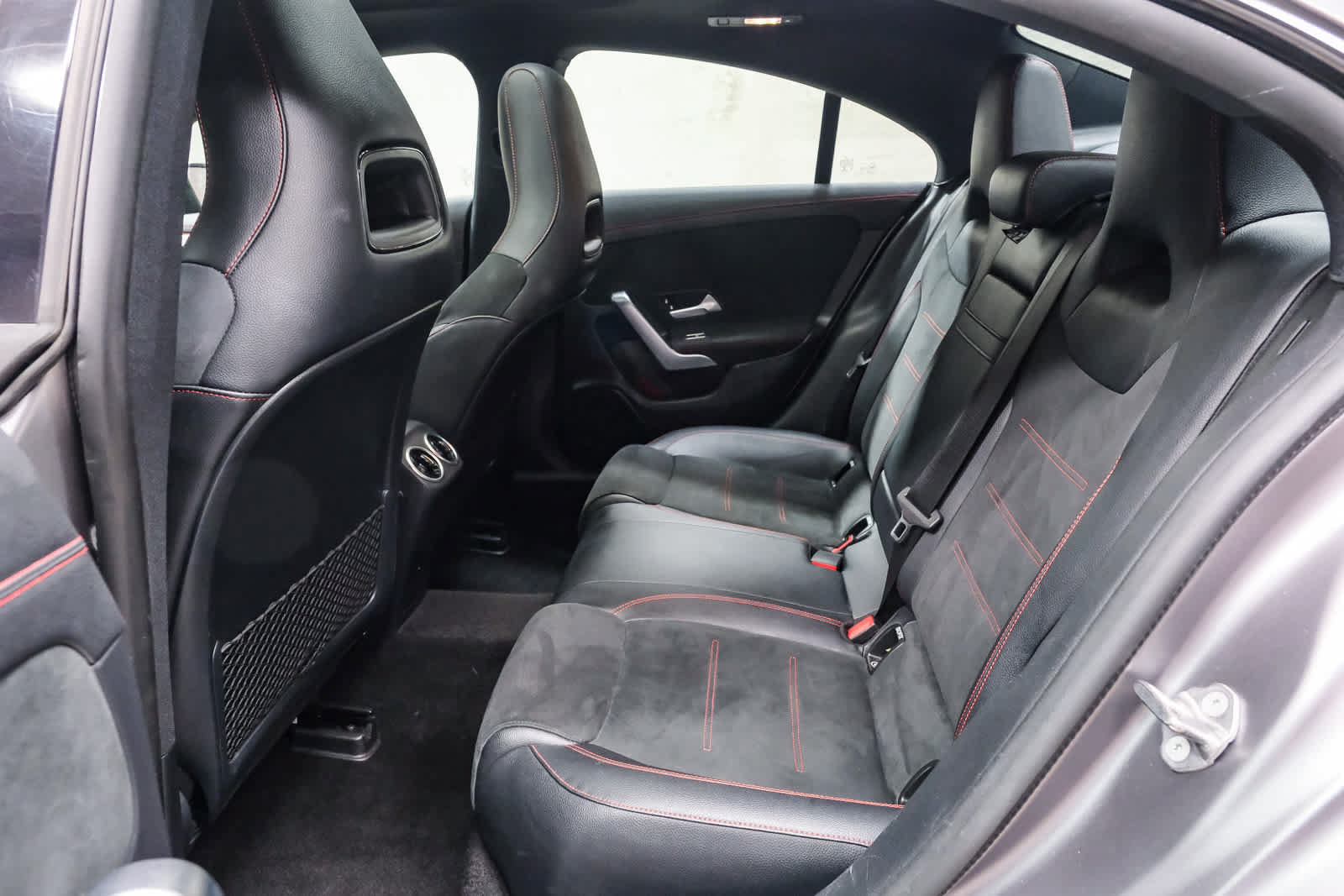 Used 2022 Mercedes-Benz CLA 250 image 23