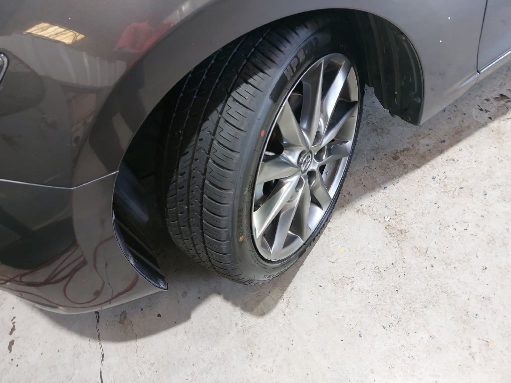 Used 2018 MAZDA MAZDA3 Touring FWD image 32